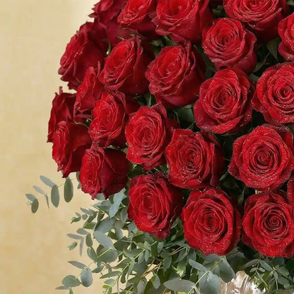 100 Red Roses